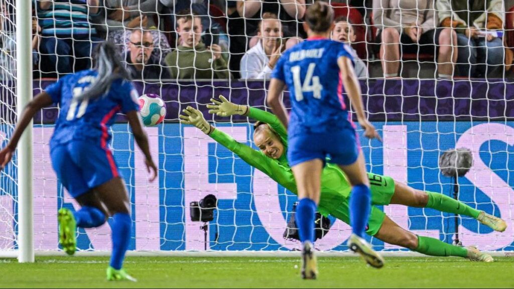 フランスのペナルティの後 オランダは欧州女子サッカー選手権から排除されました Walk News