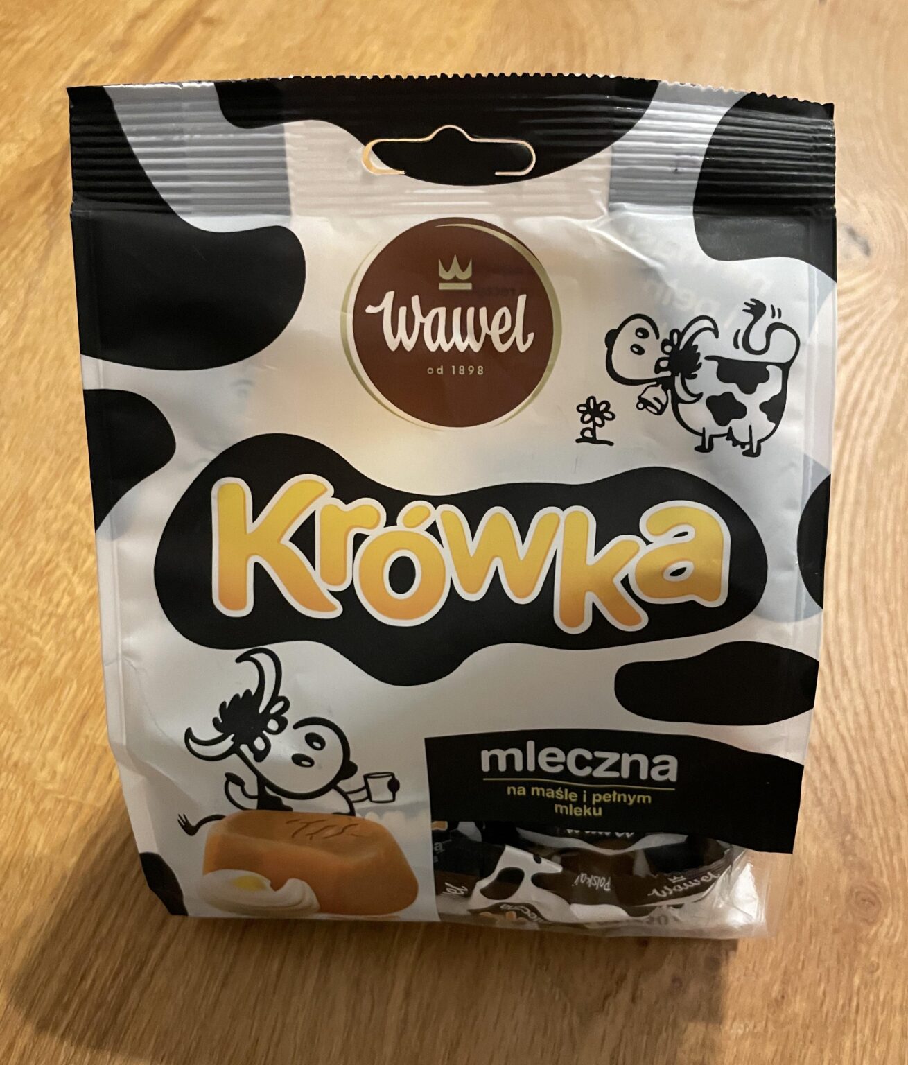 ポーランドでの 2.80 ドル相当の食料品