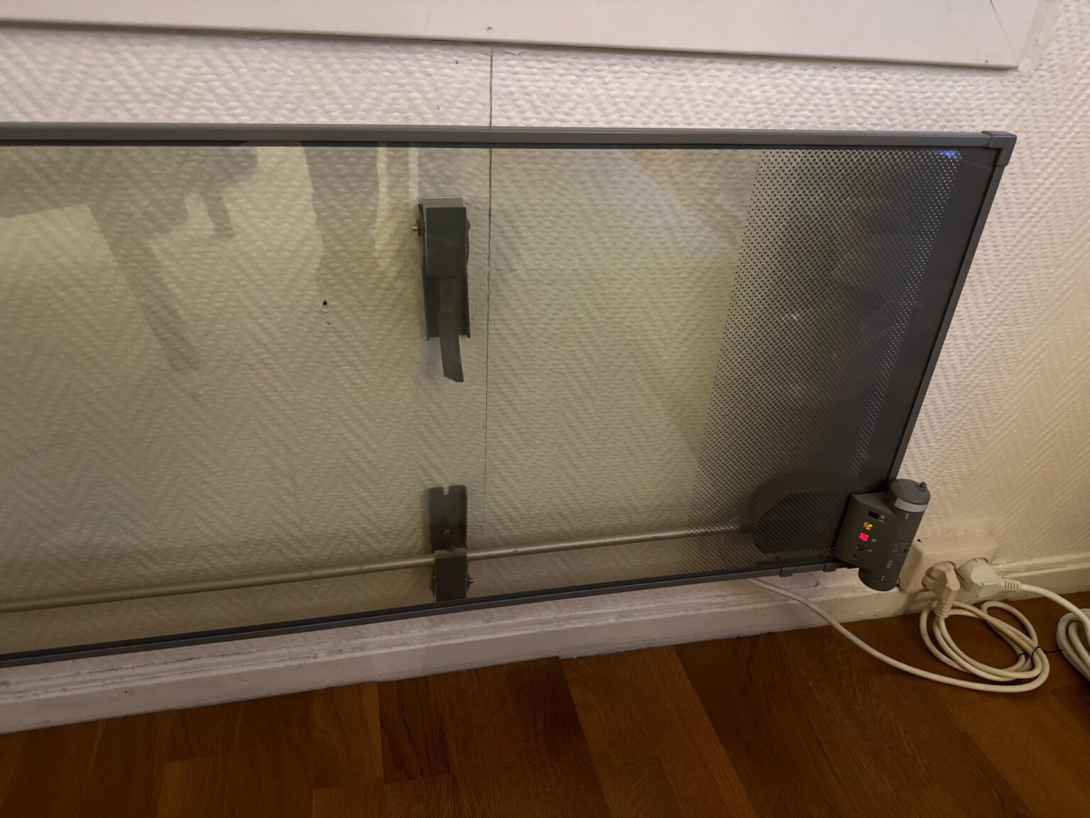 電気パネルヒーター 電気パネルヒーター