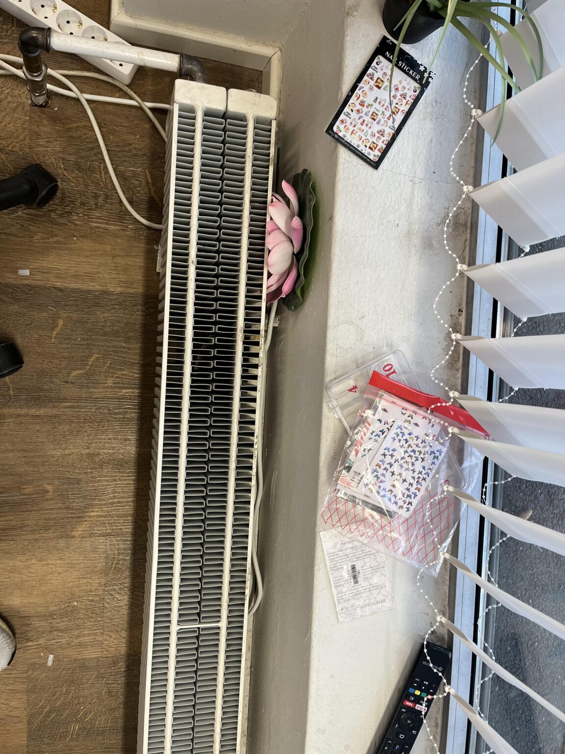 こんにちは、この種のヒーターの電源を入れたり、温度を上げたりするにはどうすればよいですか?