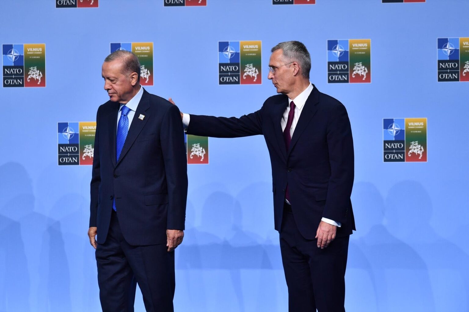 NATO、トルコへの圧力強化：スウェーデンを加盟させるべき