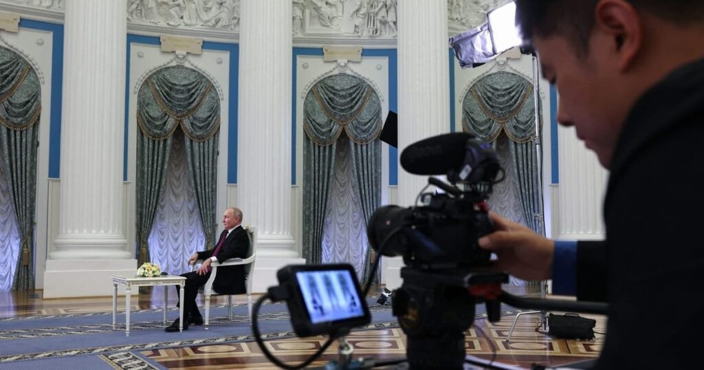 プーチン大統領、中東危機に西側が気を取られる中、ウクライナに打撃を与える