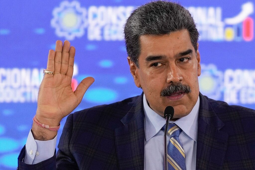 ベネズエラと米国間の合意：米国は、禁止されていた野党候補者の参加を得て、国際監視団の監視下で自由な大統領選挙を実施する代わりに制裁を軽減する。 選挙は 2024 年に行われます。