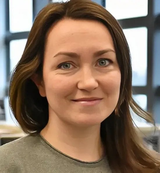 アルス・クルマシェワとは誰ですか？ ロシア、RFE/RLジャーナリストを拘束 モスクワによる新たなレベルの検閲への警告を発する