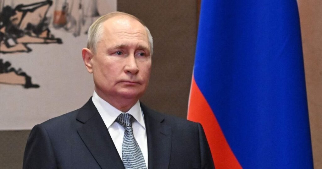 ウラジーミル・プーチン大統領「容体は安定しているが深刻」、医師らは「楽観的ではない」