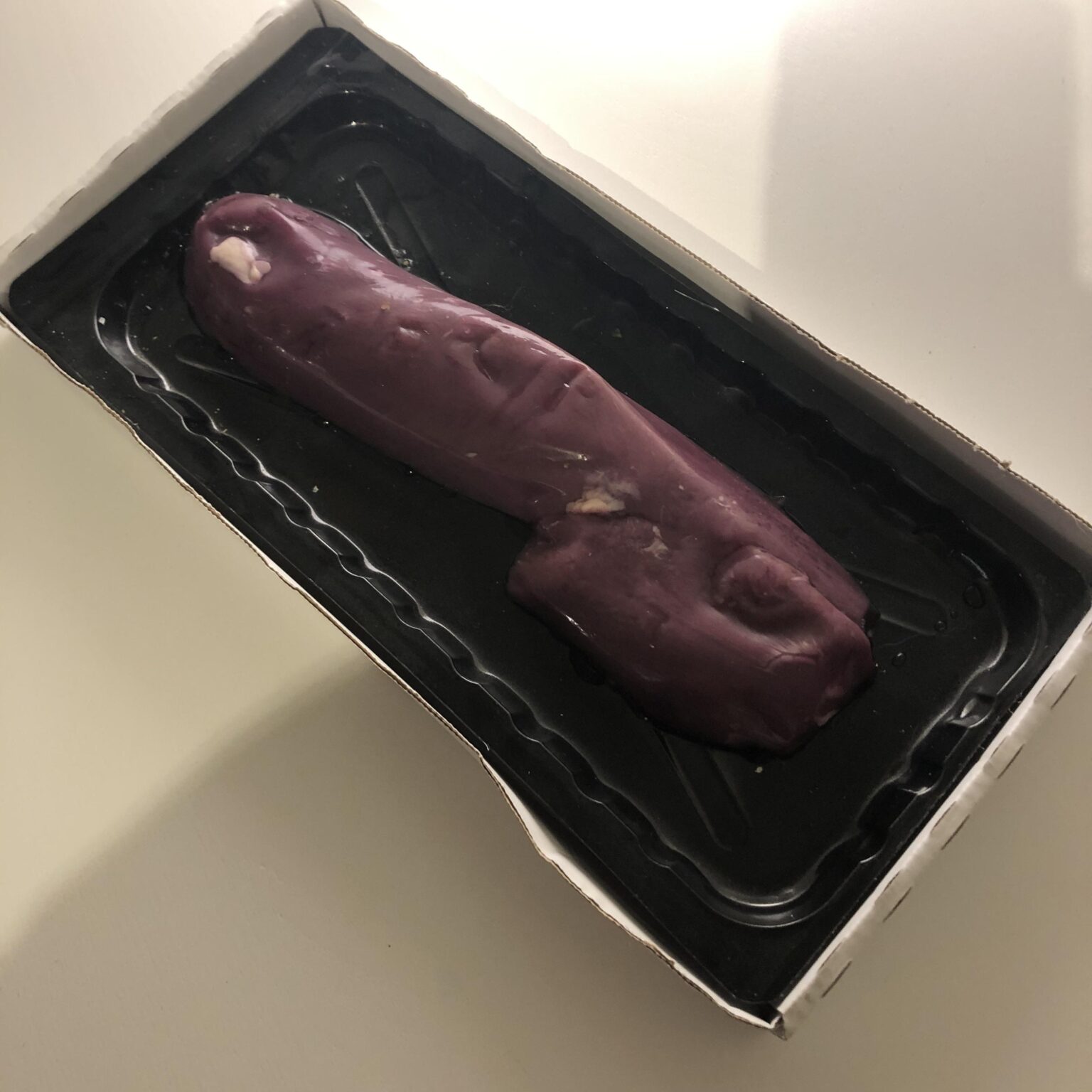 今日はトナカイのフィレを食べます…パートナーが何か他のものを拾ったのではないかと心配しています。