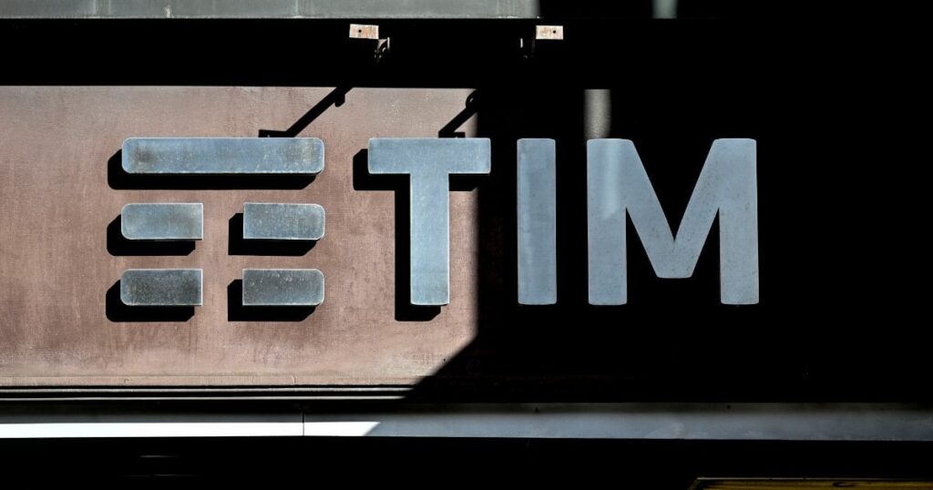 TIM、固定ネットワークの米国ファンドKKRへの売却を承認