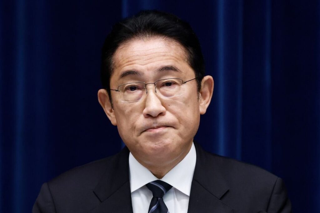内閣支持率、20％台で自民政権復帰後で最低－朝日､読売､毎日調査