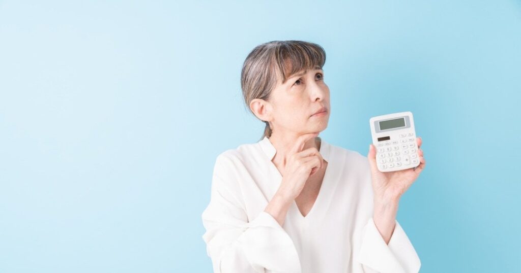 日本人の「退職金」が驚きの激減…！ いつのまにか「700万円」も減っていた「厳しすぎる現実」