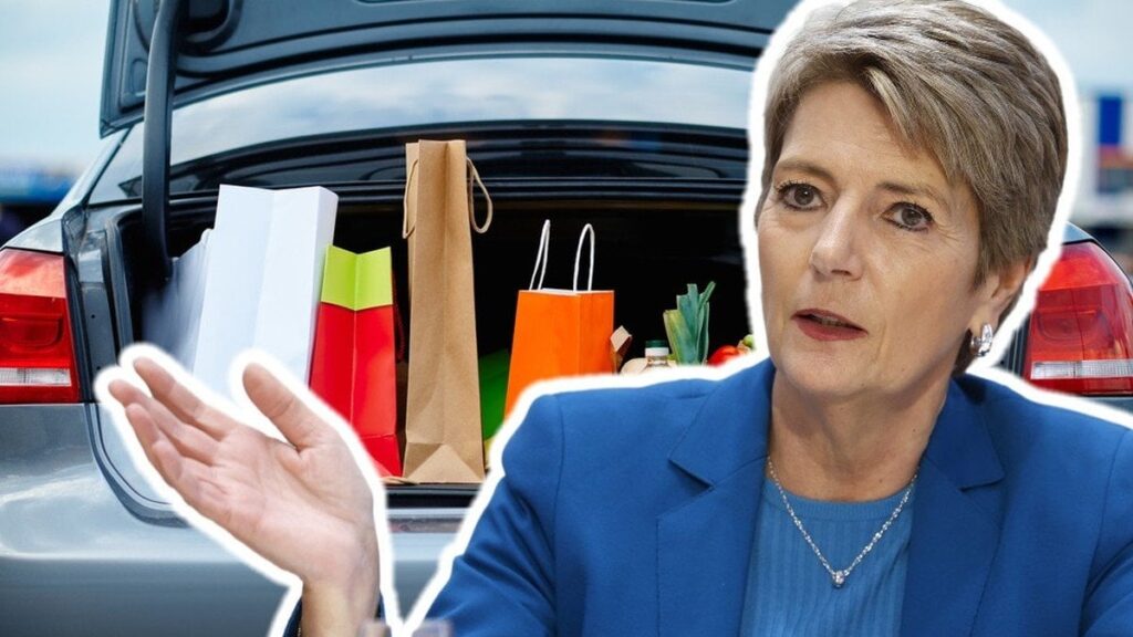 関税は300スイスフランから150スイスフランに - ショッピング観光はより高価になる可能性 | スイス国民は海外でのショッピングに年間80億スイスフラン以上を費やしている。 現在、カリン・ケラー・サッター財務大臣は、免税限度額を引き下げることでショッピングツーリズムにブレーキをかけたいと考えている。