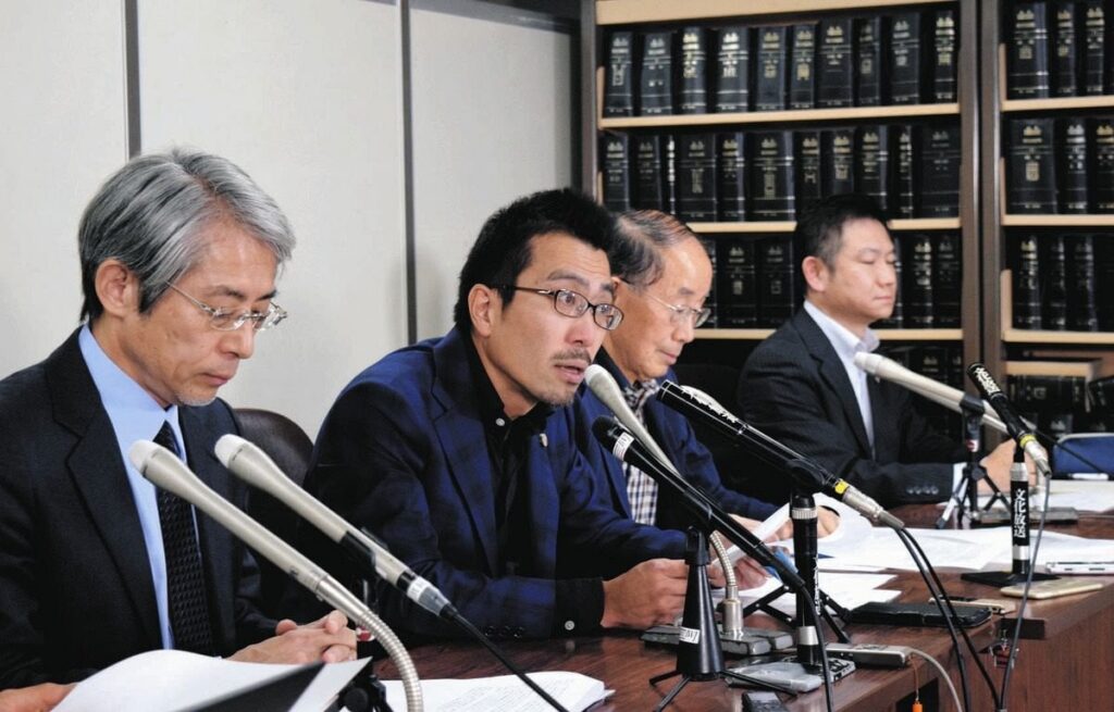 旧統一教会「財産保全法案」はなぜ骨抜きに？ 与党案なら「教団の思うつぼ」…被害者は救済されるのか