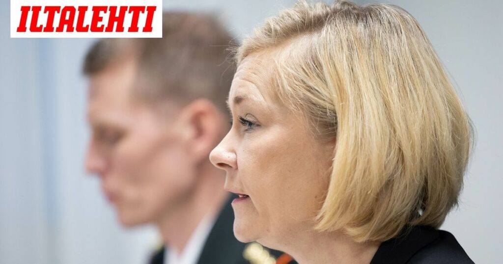 現在、フィンランド内務大臣(PS)が議会でジャーナリストを避けるようになったと伝えられている 現在、フィンランド内務大臣(PS)が議会でジャーナリストを避けるようになったと伝えられている