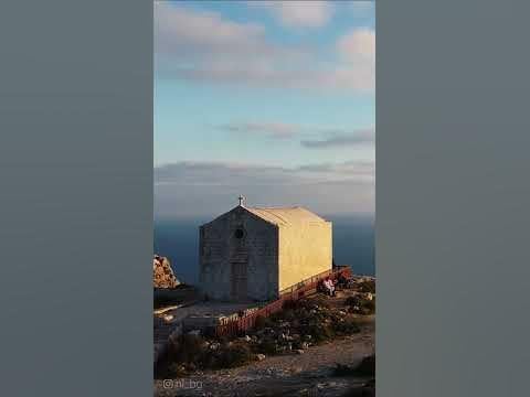 ディングリ崖での短いドローン映像