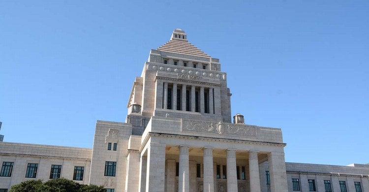 崖っぷち党首対決は立民に軍配 「還元でなく出血セール」に色なす首相