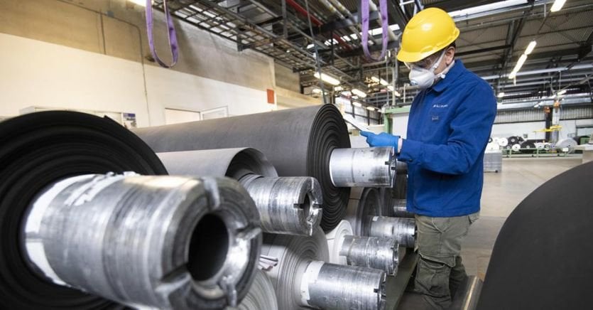 ISTAT：家計と企業の信頼感は10月も4か月連続で低下しており、イタリア経済が今後数か月で減速する可能性があることを示唆している