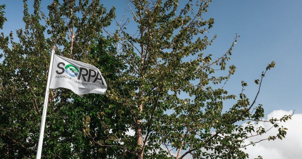 再販による利益はアイスランドキリスト教宣教師協会に寄付されます