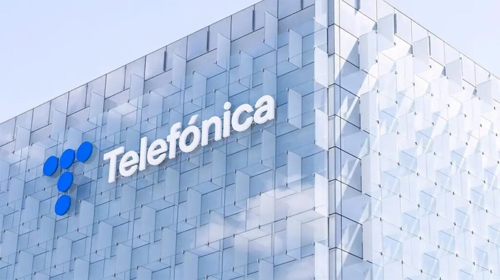 スペインの通信会社テレフォニカの大幅変更：人員12％削減、2,500人の雇用に影響