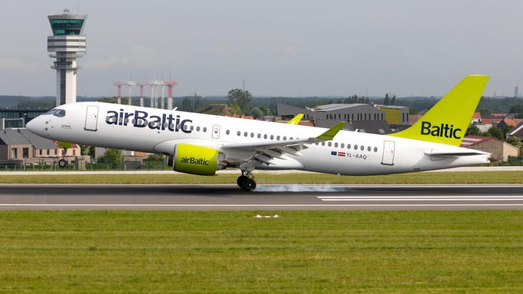 エアバルティックはA220-300型機をさらに30機発注し、ヨーロッパにおけるエアバスにとって最大のA220型顧客となる。