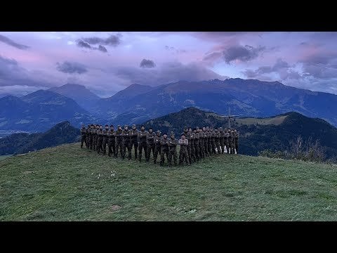 SWISS ARMY 徴兵学校の別の視点