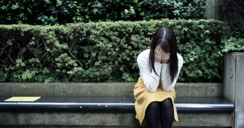 日本は「一億総下流社会」へ…？ 「中流より下の暮らしをしている」と答える人が多いという現実