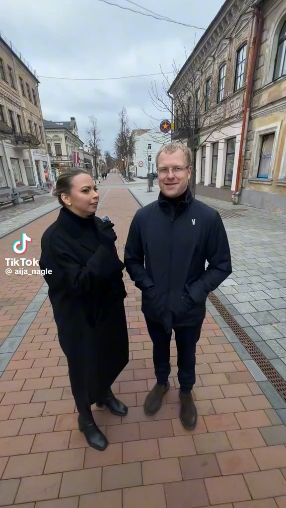 ダウガフピルスがロシア支部に似ていれば似ているほど、市長は市民を嘲笑する