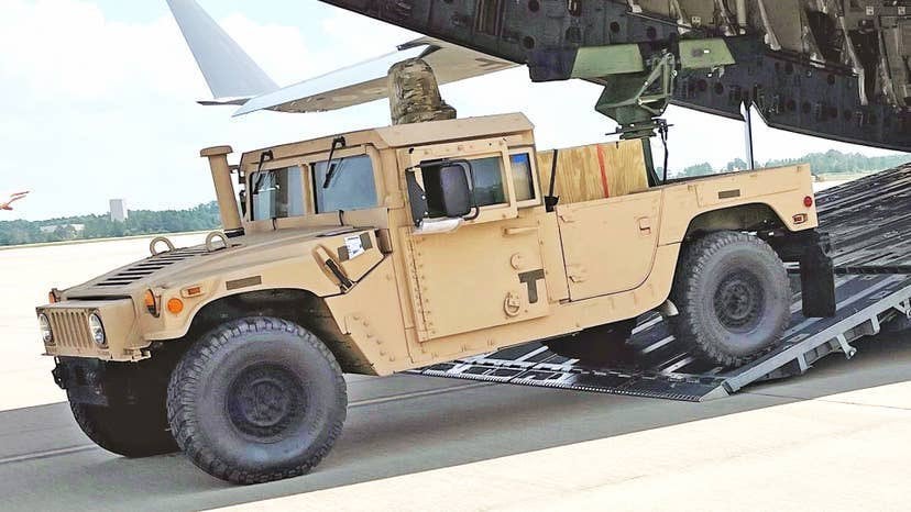 新型対無人航空システム兵器システム（VAMPIRE）14基のうち最後の1基が、年末までにウクライナ軍に引き渡される予定