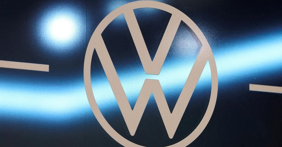 フォルクスワーゲンは、低コストの電気自動車を生産するためにルノーと交渉しています。