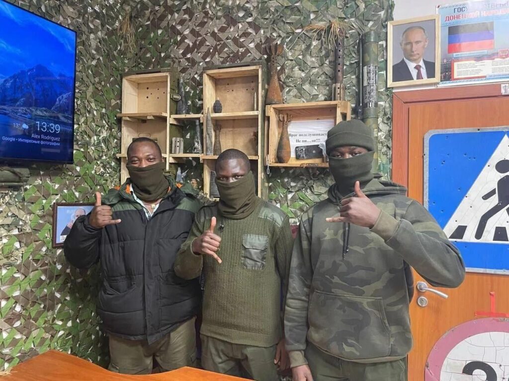 ロシア人が不足している中、プーチンの監視下にあるアフリカ大陸からの戦闘員。 彼らはウクライナ戦争に参戦したのだ！