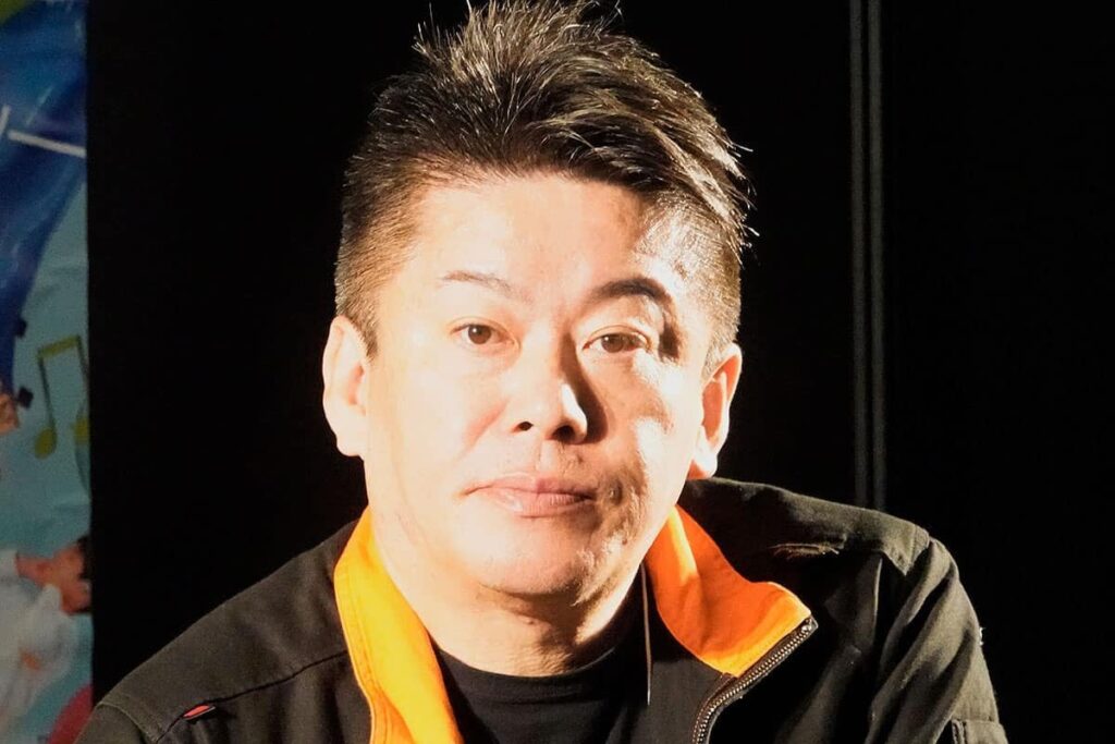 保険証廃止を批判すれば「頭おかしい」、万博に反対すれば「変なヤツ」…堀江貴文氏、橋下徹氏の “強すぎる言葉” に「何の説得力もない」集まる批判