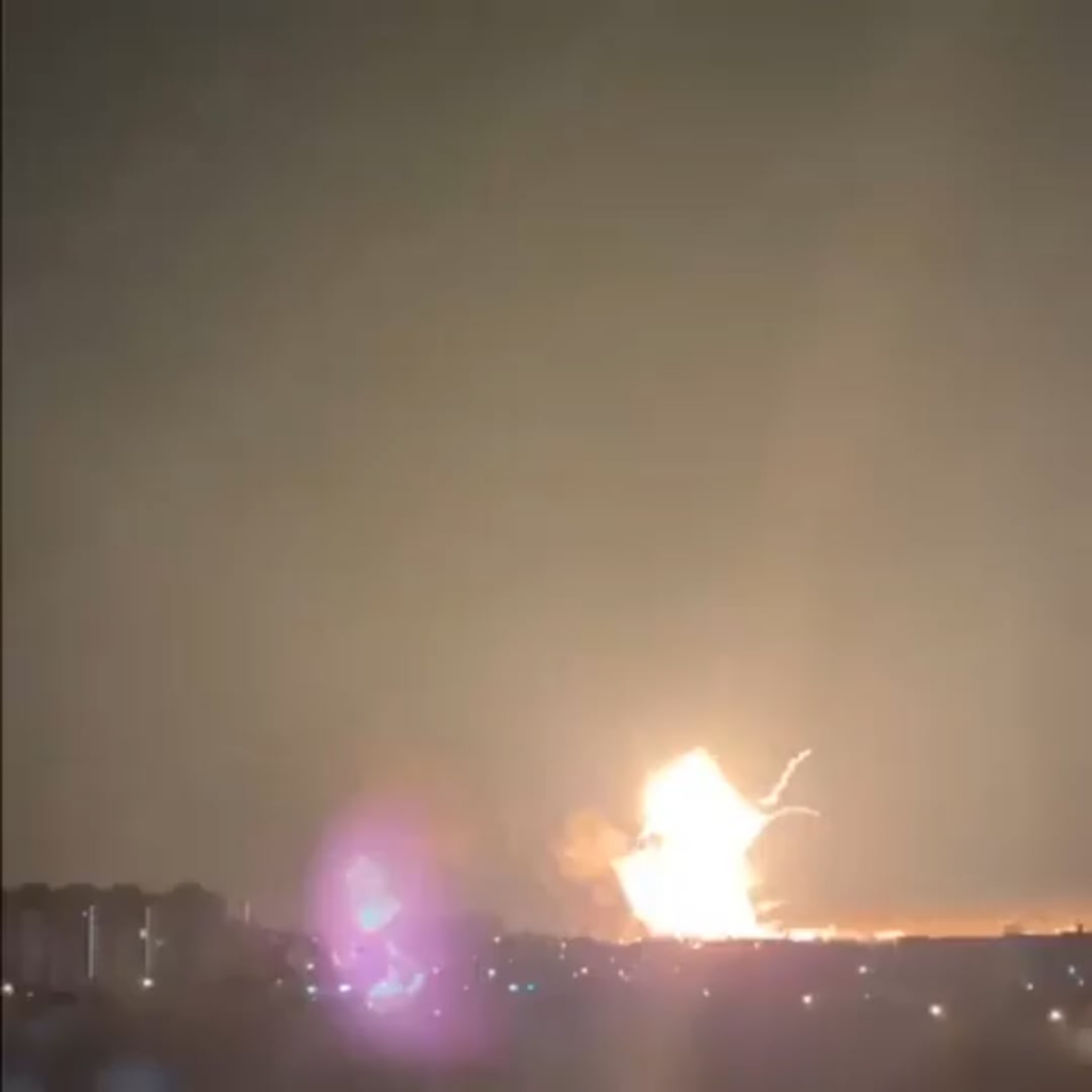 フェドシアでの爆発の別の視点。
