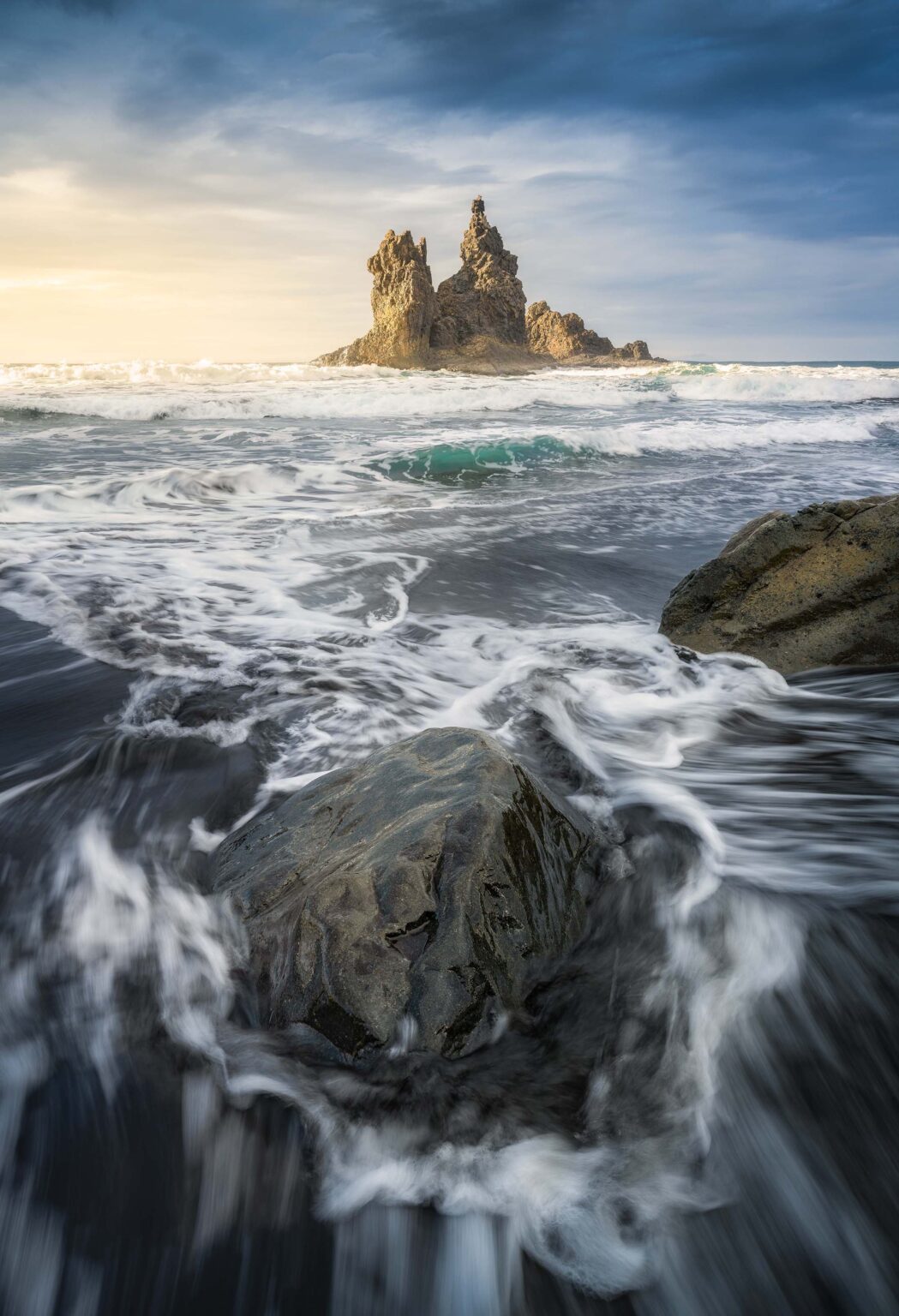 テネリフェ島で最も美しい海柱 [OC]