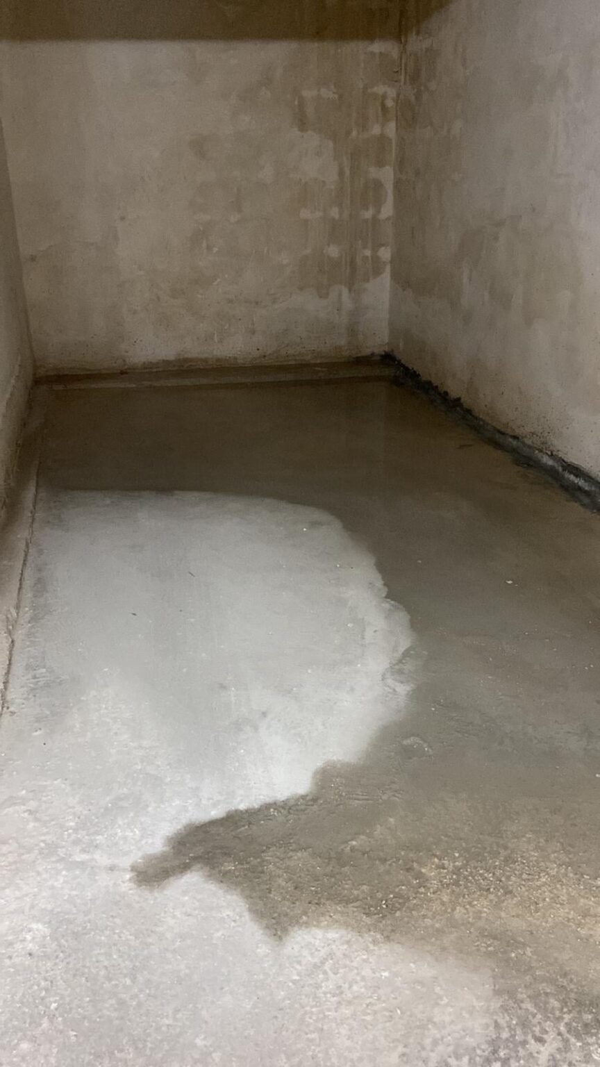 地下ガレージに水が浸入