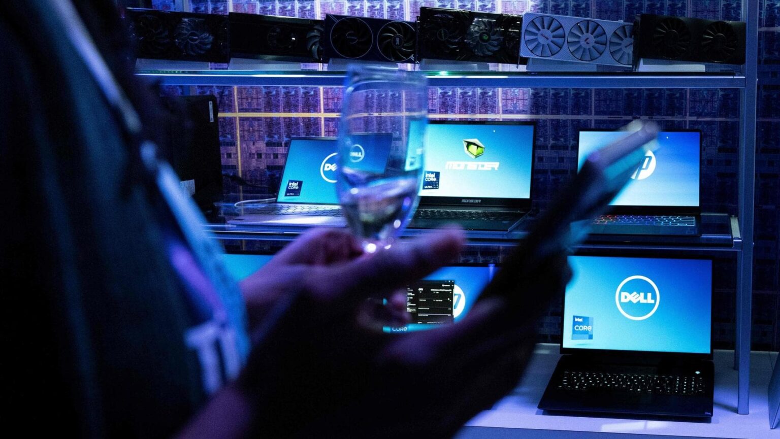インテル、イタリアへの投資をアーカイブ：「アクティブなプロジェクトはなく、ドイツとポーランドに焦点を当てる」