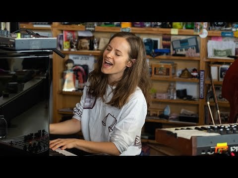 ハニア・ラニ: 小さなデスク・コンサート