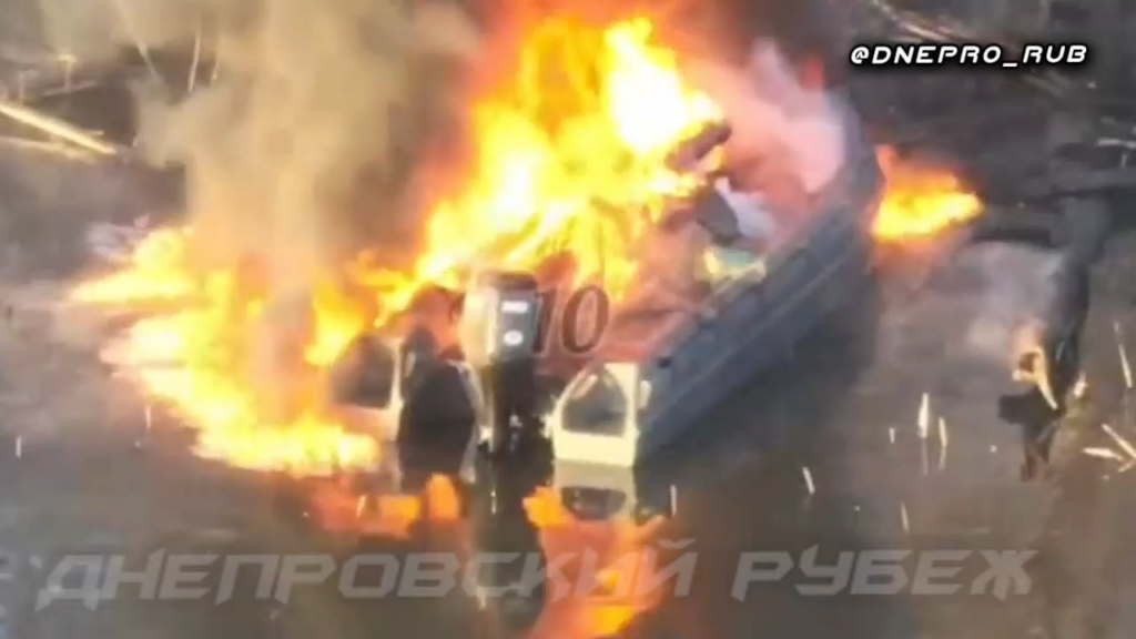 ヘルソン地区でドローンがボートを攻撃