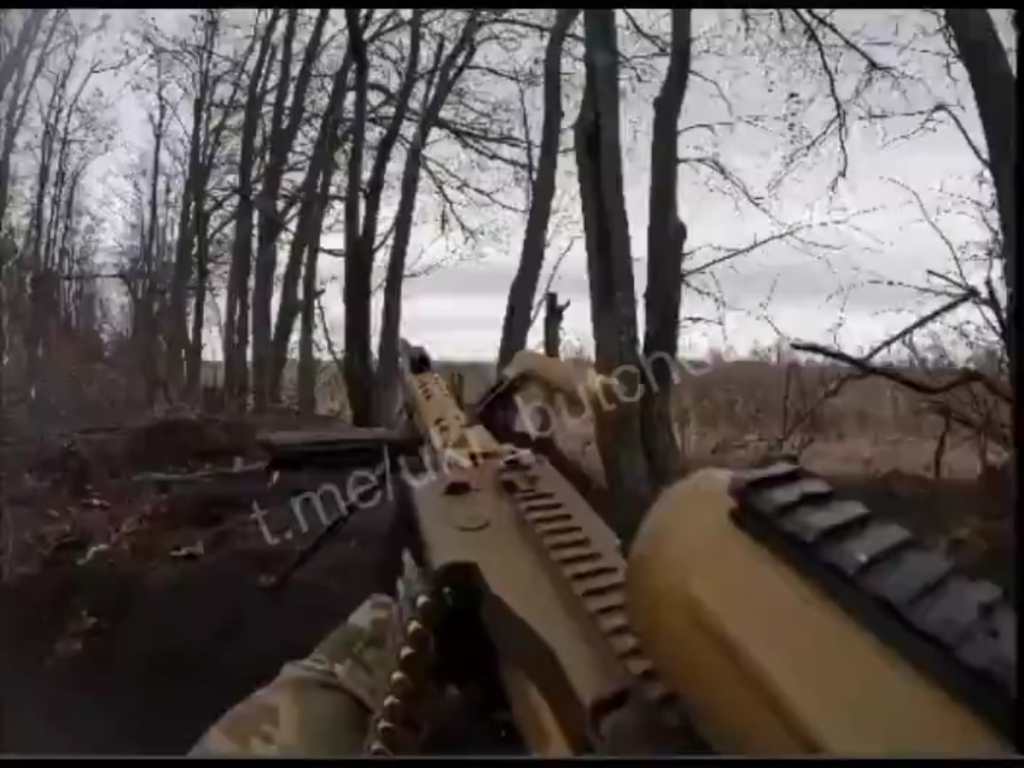 ドネツク方向/🇺🇸ドイツから届けられたMG5機関銃で🇺🇦ウクライナのローグHUR MOチームのために戦う元🇺🇸米海兵隊員のGoPro戦闘映像