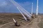 増大するロシアとの戦争の脅威と再軍備の緊急性