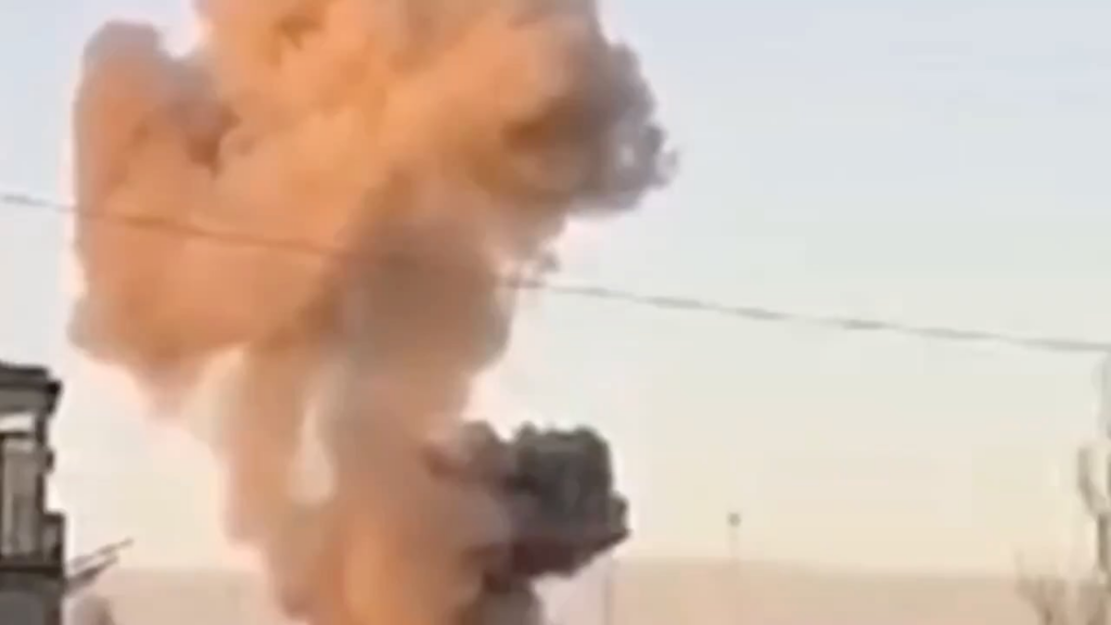 一時的に占領されたクリミアのベルベク軍飛行場（セヴォストポリ近く）での今日の攻撃