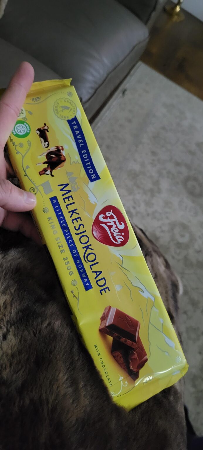 チョコレート愛好家の皆さん、ヘルシンキのどこでこれを見つけることができますか? このために国境を飛び越えたくはありません。