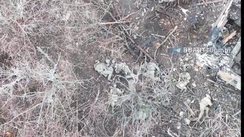 🇷🇺ロシア襲撃部隊は毎日、アヴディウカ付近の🇺🇦ウクライナ軍陣地を襲撃しようとしているが、結果は常に彼らにとって悲劇的だ。