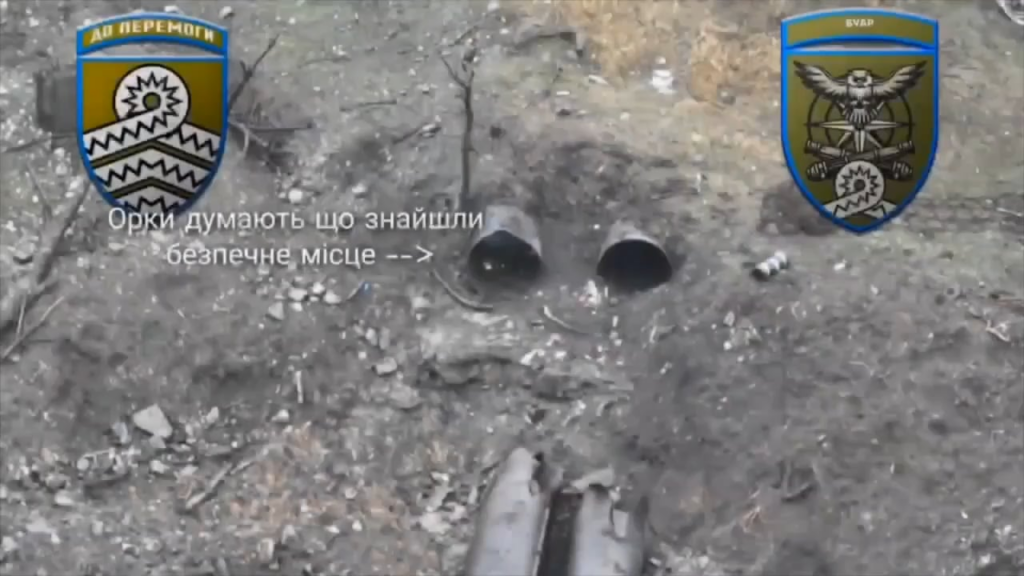 埋設パイプの中に隠れていたロシア兵がウクライナのFPVドローンの直撃を受ける。