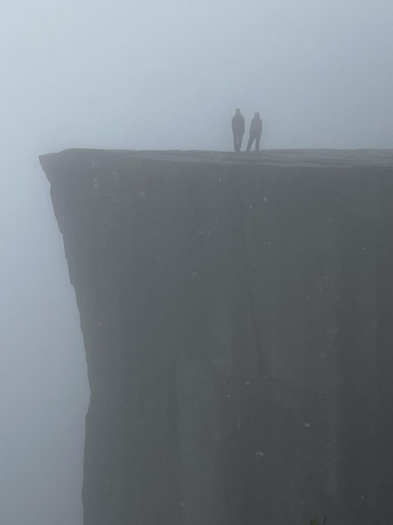 幸運か不幸か？ [Pulpit rock]