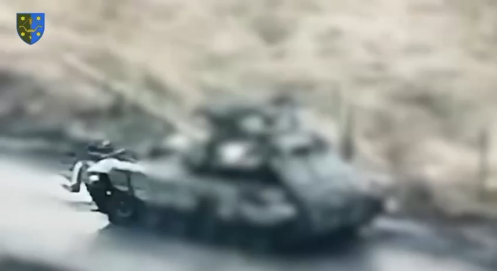ロシアのT72B3が爆発