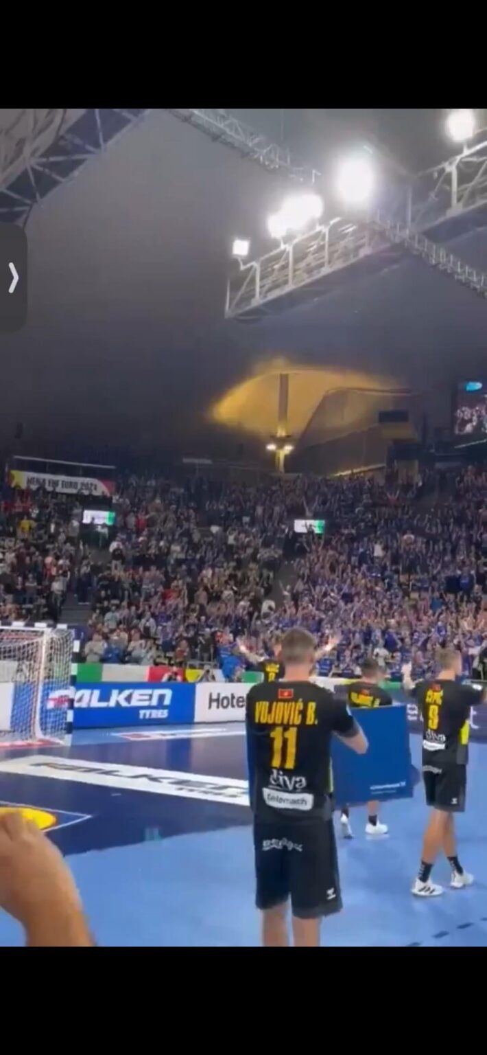 アイスランドのハンドボールファンのモンテネグロへのサポートに感謝します 🇲🇪 ❤️ 🇮🇸