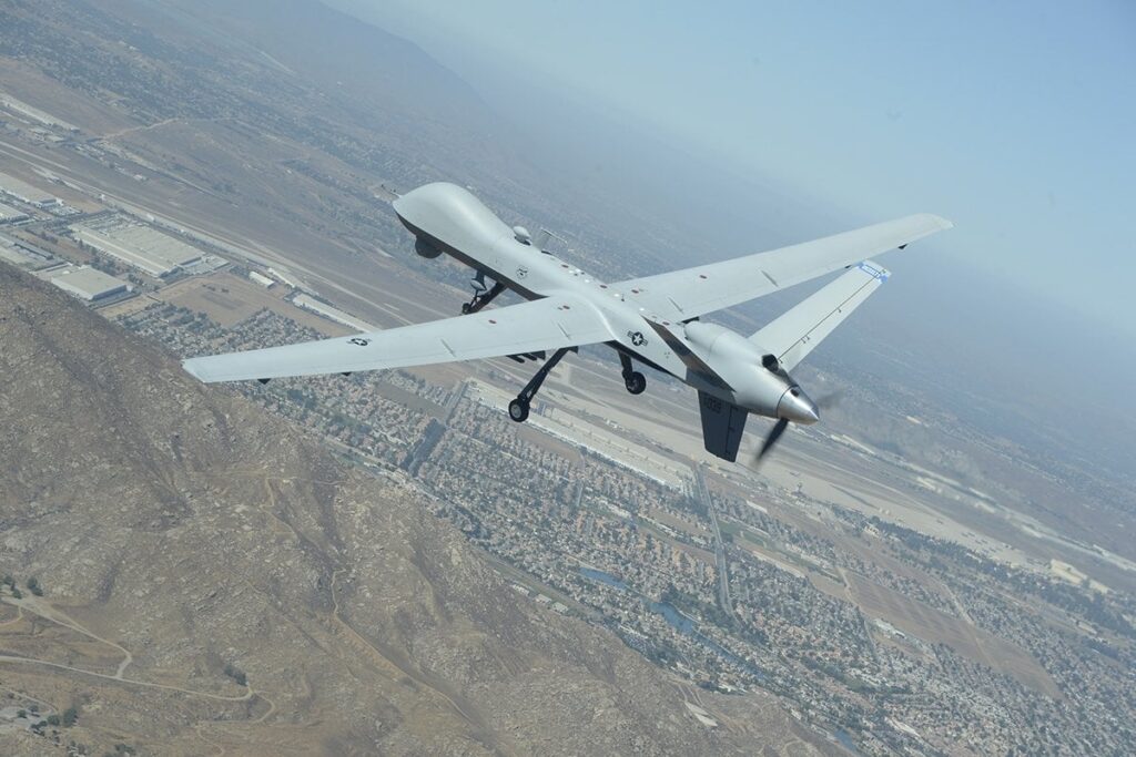 無人機を多用する中国、いつまで日本の空を守り切れるのか