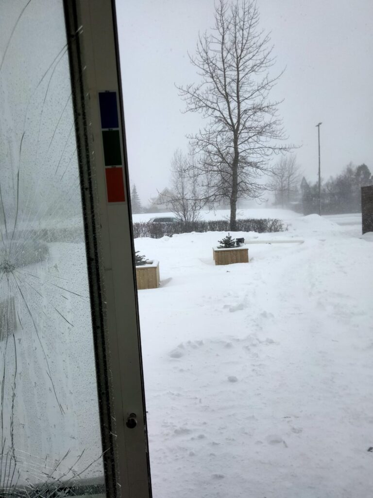 今日のアイスランドは素晴らしい天気です