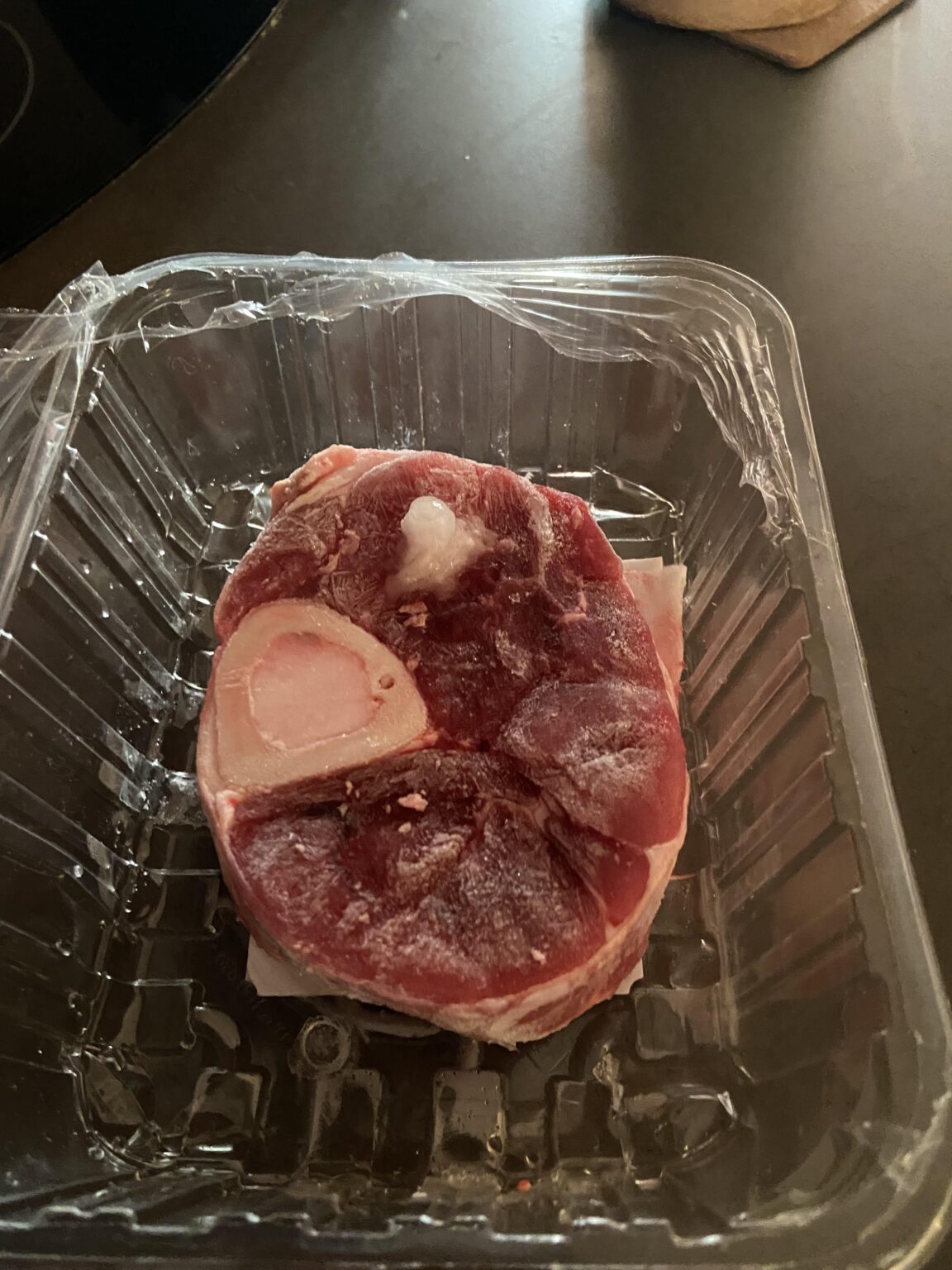 ビエドロンカで仔牛の首肉を買いました。 レシピ?