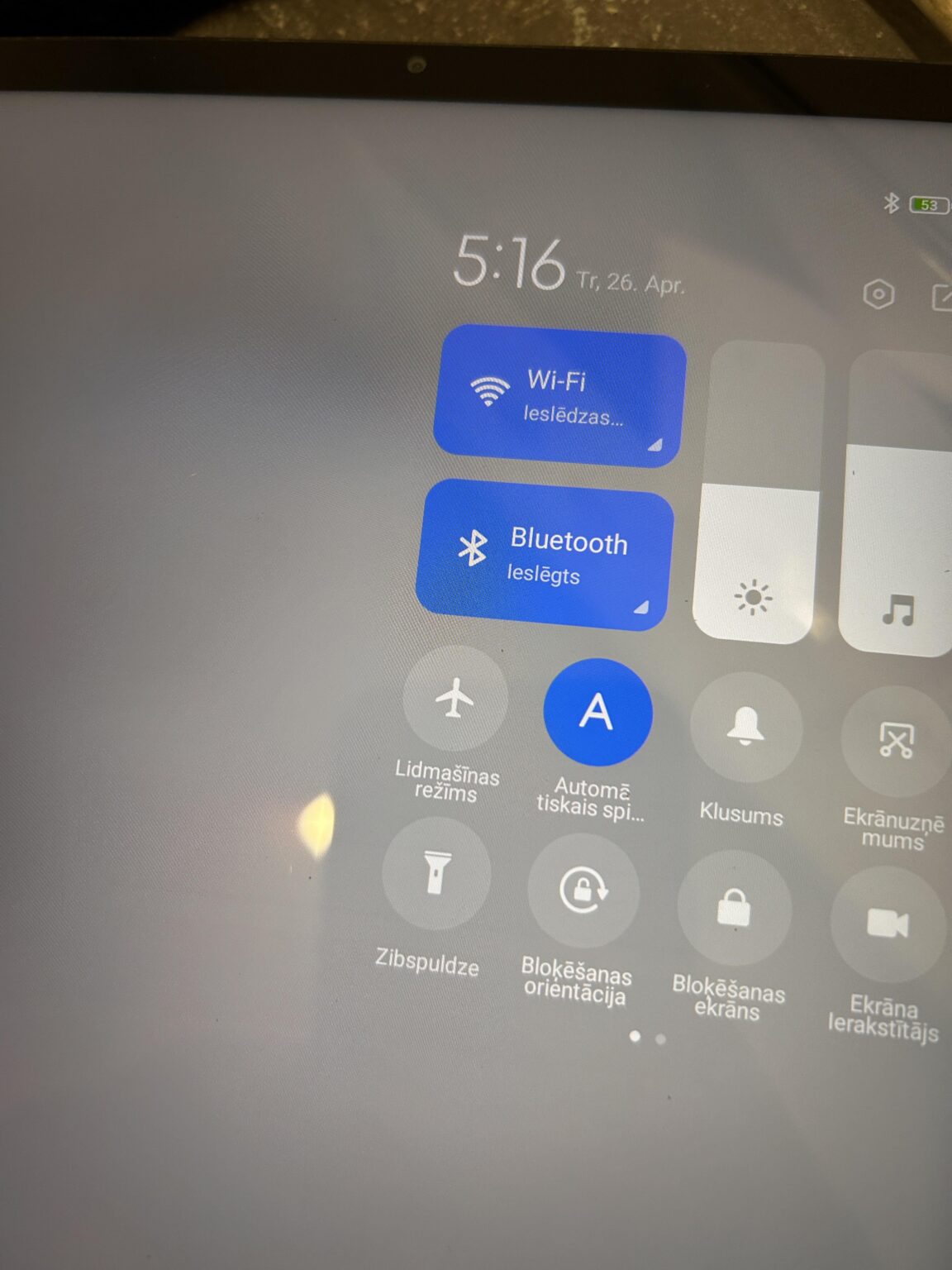タブレットWiFiとその修理。