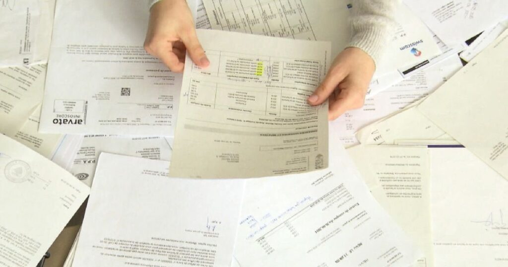 若者は親からの未払いの医療保険料を返済する必要がなくなりました - rts.ch |  18歳は親が支払わなかった健康保険料を支払う必要がなくなる