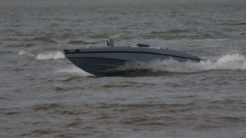 ウクライナ人パイロットが、ジェットスキーを搭載したドローンがどのようにしてロシアの軍艦を沈めたのかを説明する
